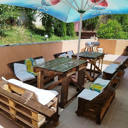Green, Quiet And Beautiful 1 Kavarna Exterior foto