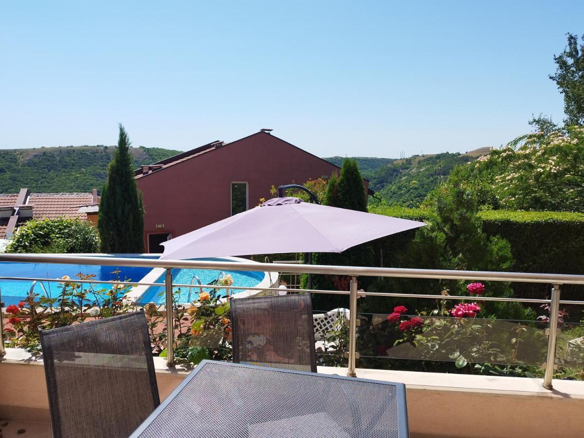 Green, Quiet And Beautiful 1 Kavarna Exterior foto