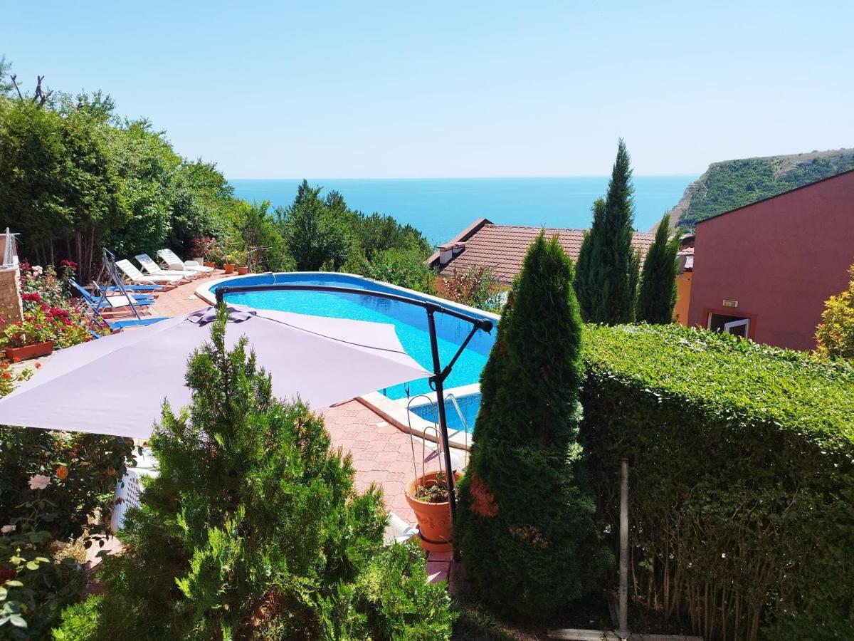 Green, Quiet And Beautiful 1 Kavarna Exterior foto
